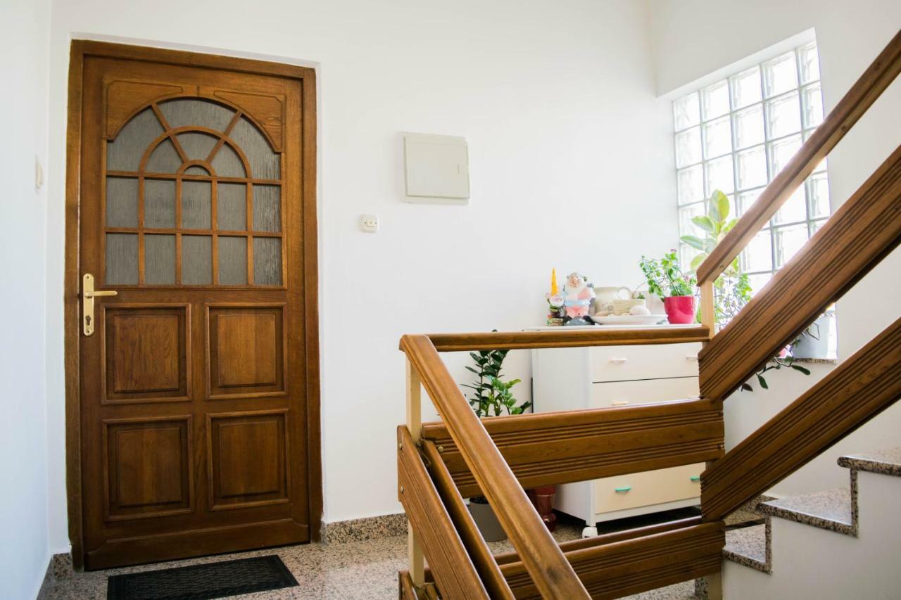 Apartman Luka Шибеник Екстер'єр фото