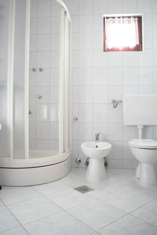 Apartman Luka Шибеник Екстер'єр фото